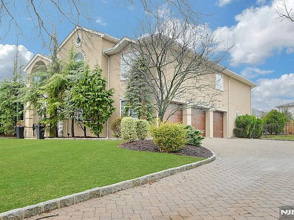 2nd image of 38 Geraldine Rd