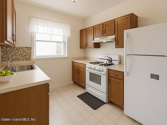 2nd image of 70 Brighton Ave