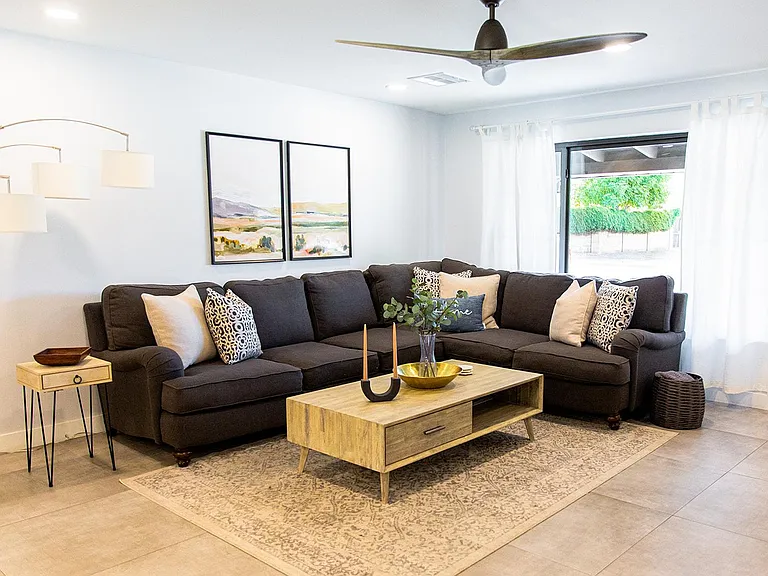 7431 E Coronado Rd — Photo 23