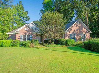 98 Chapel Creek Dr, Jackson, TN 38305