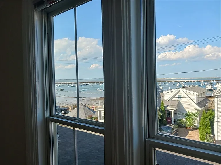 20 Winslow St #4 — Photo 1