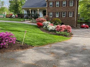 8609 Forest St, Annandale, VA 22003