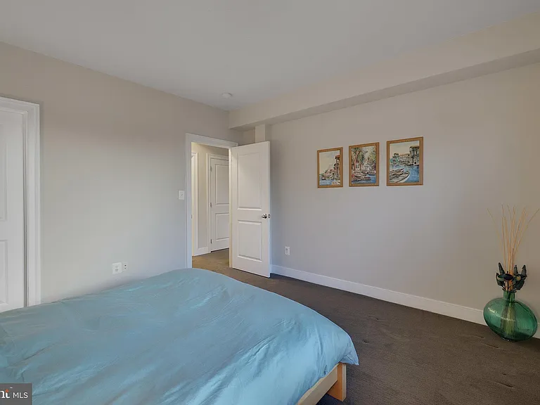 5922 Chesterbrook Rd — Photo 75