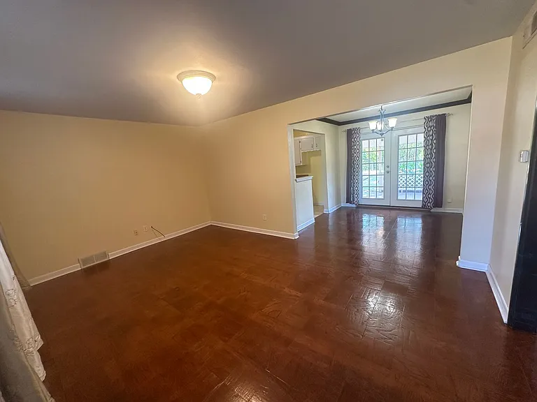 2524 Eagle Dr — Photo 11