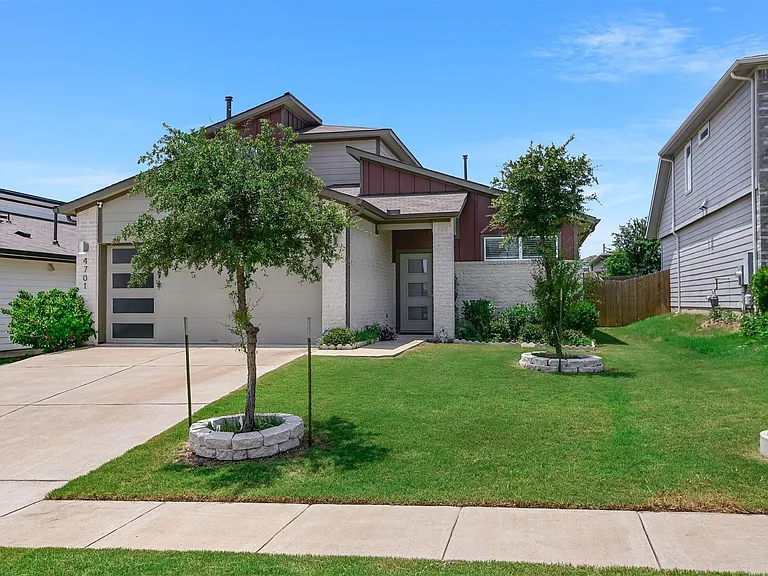 4701 Canongate Dr — Photo 1