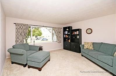 3rd image of 2320 Surry Ave