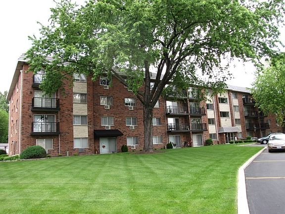 2nd image of 100 W Park Circle Dr APT 1D