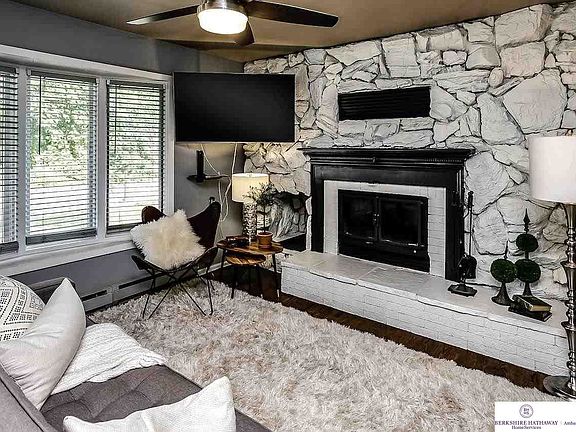 3rd image of 8259 S 39th Ave