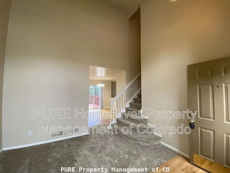 4 bed, 3.5 bath, 2454 sqft, $3,050 — Photo 4