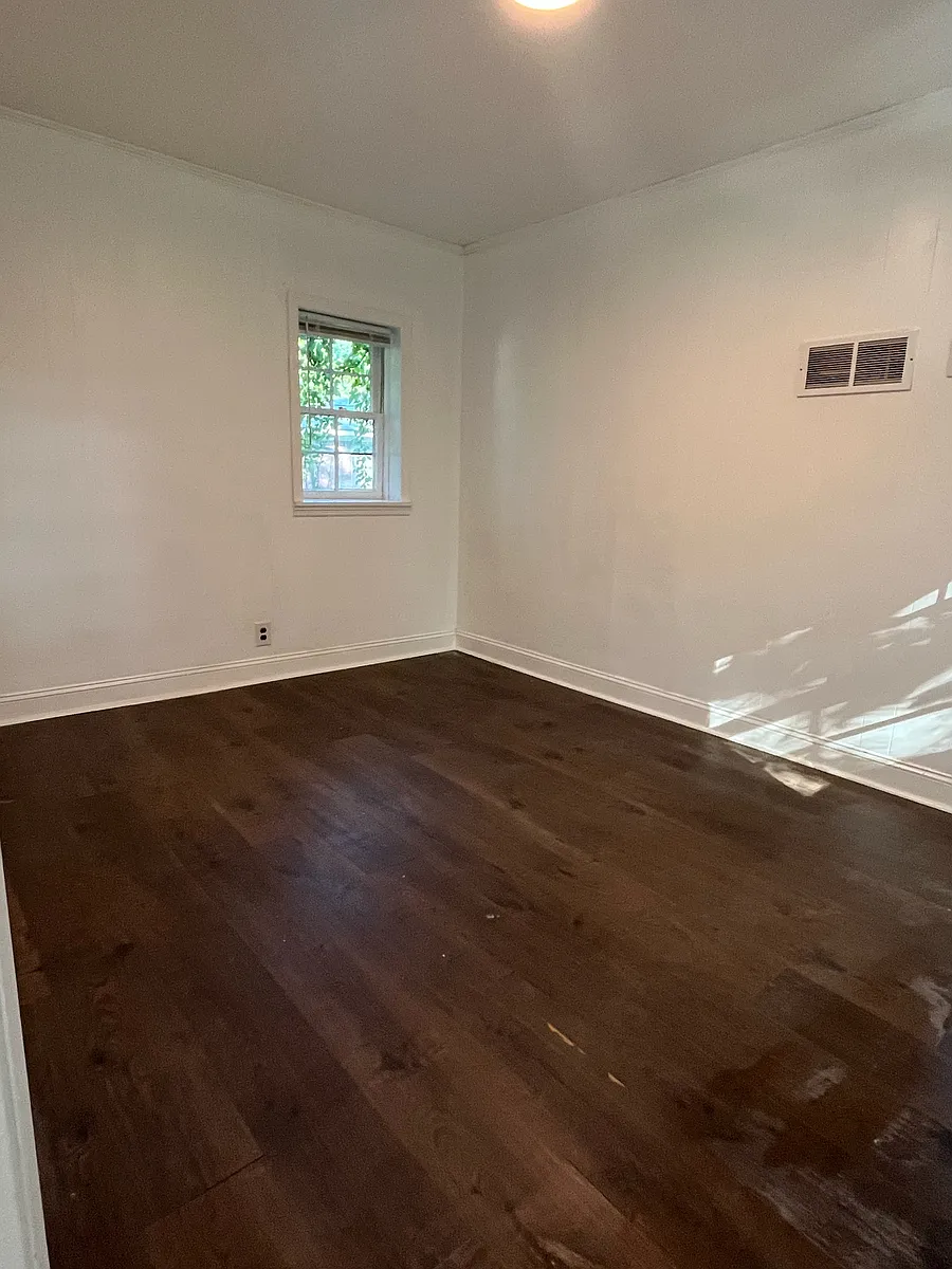 Building Photo - 1422 Poplar St #1