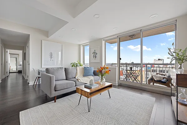 Sold by Compass | media 1