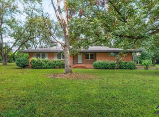 936 Oak St, Unadilla, GA 31091