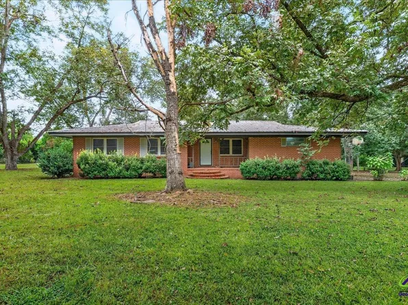 936 Oak St, Unadilla, GA 31091
