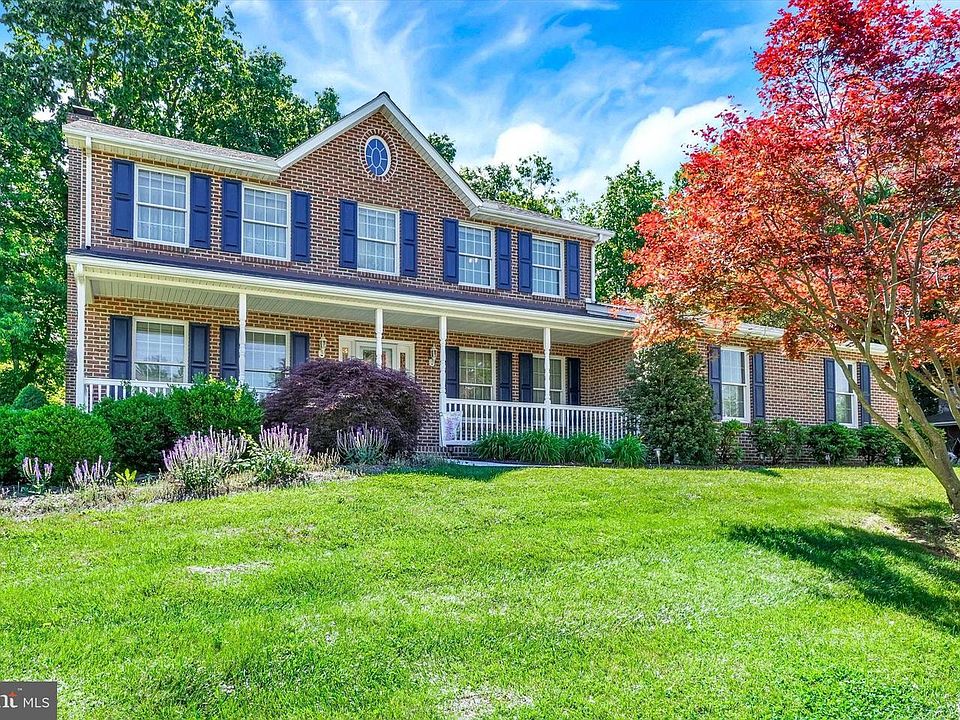 1st image of 30 McCurley Dr