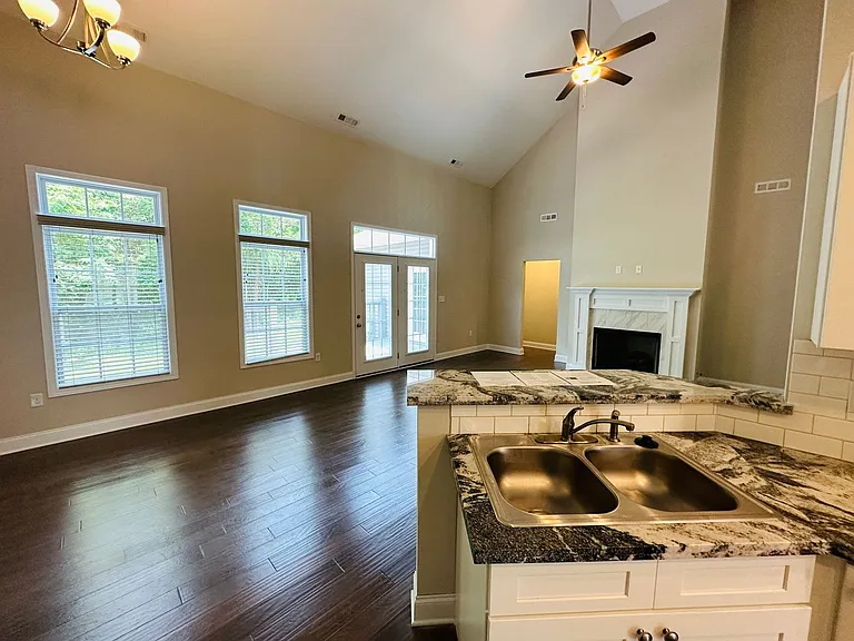 4922 Briar Rock Ln — Photo 12