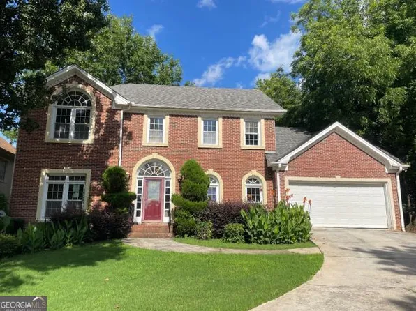 823 Mountain View Run, Stone Mountain, GA 30087