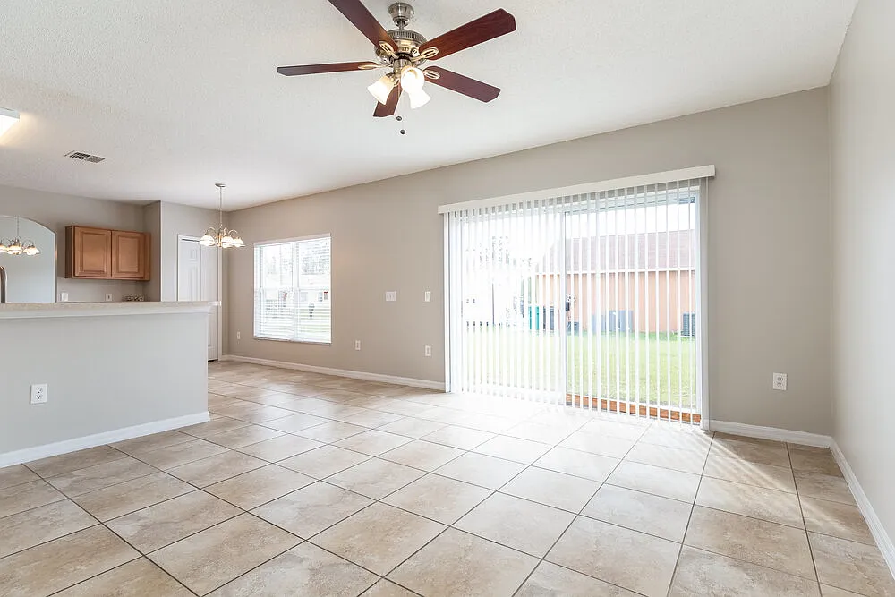 4 bed, 2.5 bath, 2166 sqft, $3,200 — Photo 3