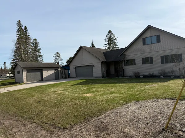 7498 N Millecoquin Lake Dr, Engadine, MI 49827