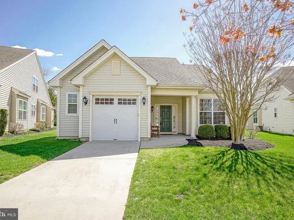 39 Binsted Dr, Medford, NJ 08055