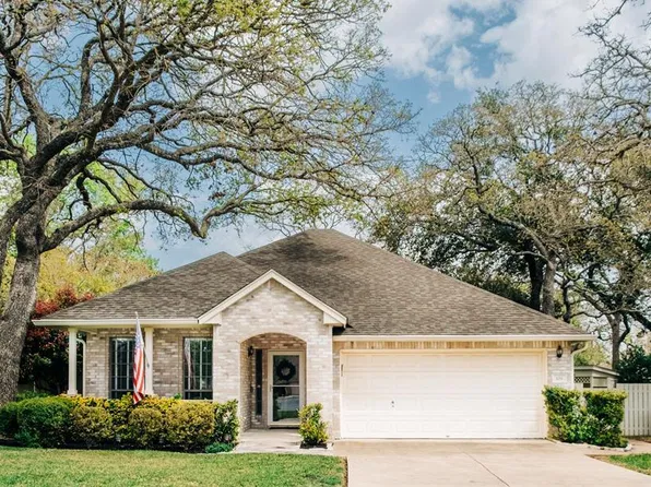 109 Nature Trl, Fredericksburg, TX 78624