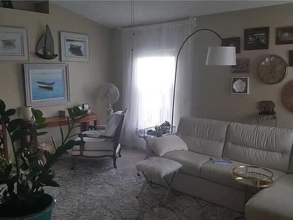 4th image of 30543 Birdhouse Dr