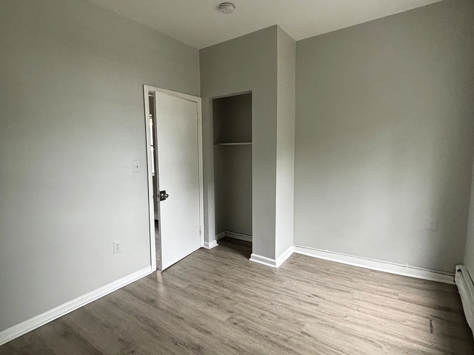 2 bed, 800 sqft, $1,695 — Photo 3