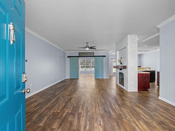 3rd image of 1544 Heathmuir Dr.