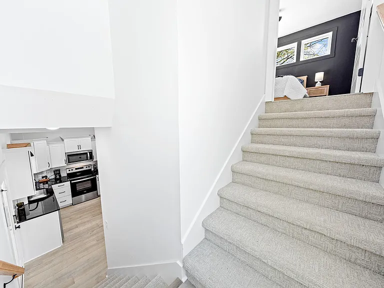 956 Clark St — Photo 21