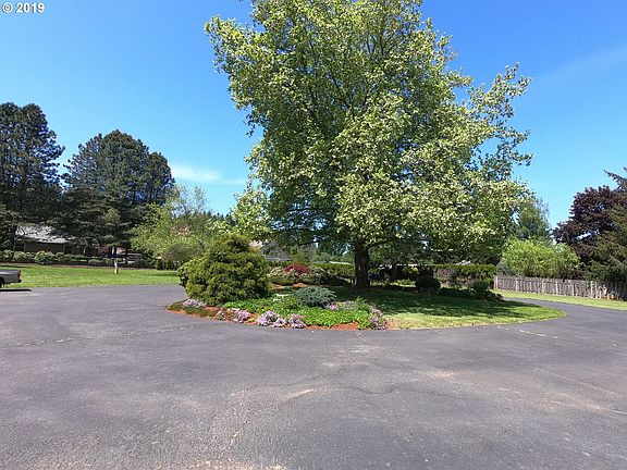 2nd image of 8621 NE 86th Ave