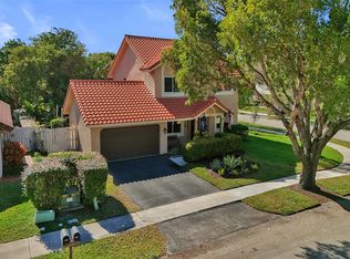 14240 Harpers Ferry St, Davie, FL 33325