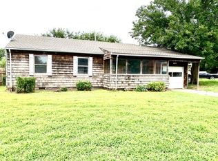 418 S Longview Dr, Enid, OK 73703