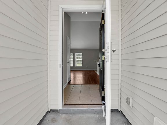 2nd image of 1 Gables Dr