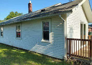 3rd image of 1404 S Luick Ave