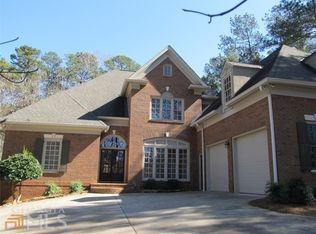 104 Hunters Ridge Dr, Lagrange, GA 30240
