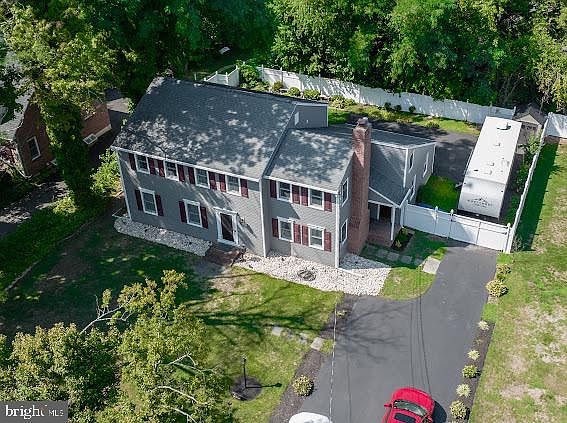 2nd image of 529 Kings Hwy
