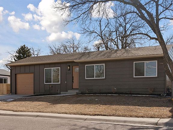 3rd image of 1494 W Lake Avenue