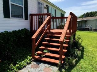 1129 White Oak River Rd, Maysville, NC 28555