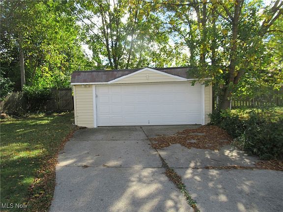 3rd image of 8005 Bremen Ave
