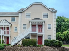 290 Appleby Dr, Athens, GA