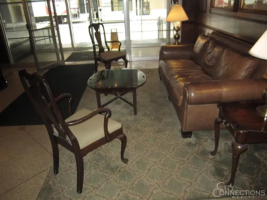 Rented by City Connections Realty | media 15