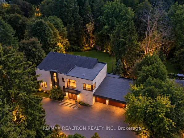 7 Albion Close, Markham, ON L3T 2H8