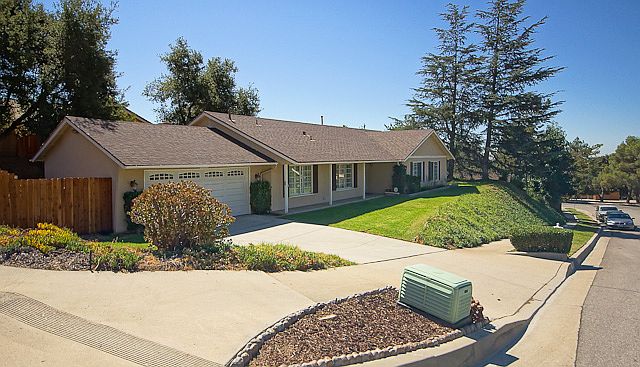 2nd image of 3376 Monterosa Dr