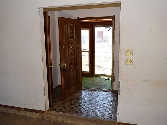 5th image of 203 Terra Ct