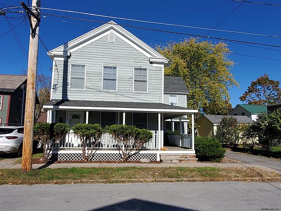 2nd image of 53 Oak St