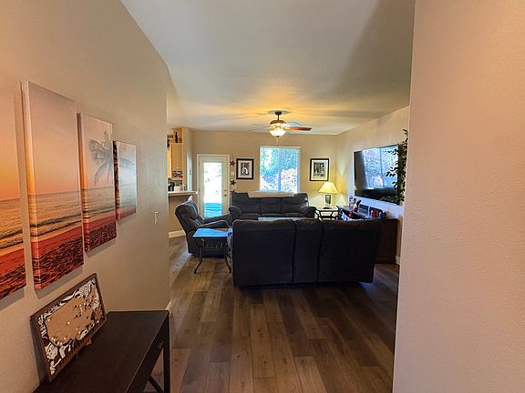 4th image of 4888 Lofty Oak Dr