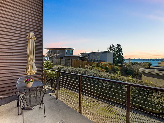 3rd image of 300 7th Ave S APT 16