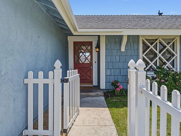 4th image of 4655 El Carro Ln