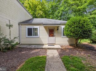 6 Stoney Point Ct, Germantown, MD 20876