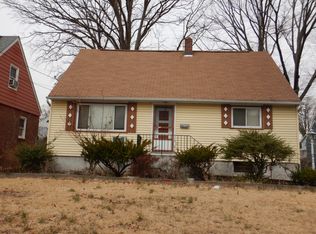 190 New Milford Ave, Dumont, NJ 07628