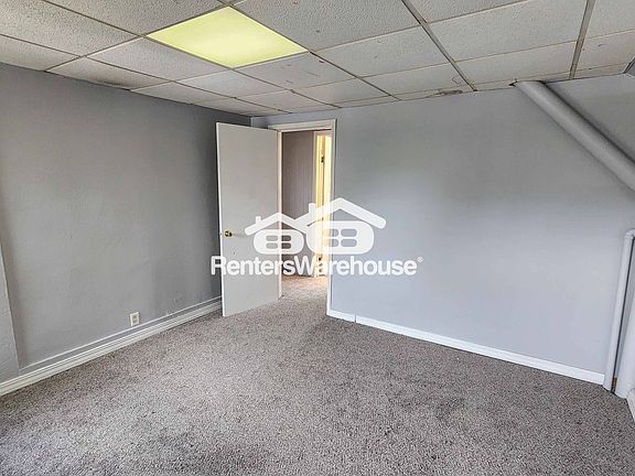 5th image of 604 N High St